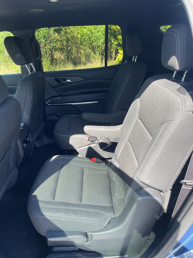 2025 Chevrolet Traverse photo 6