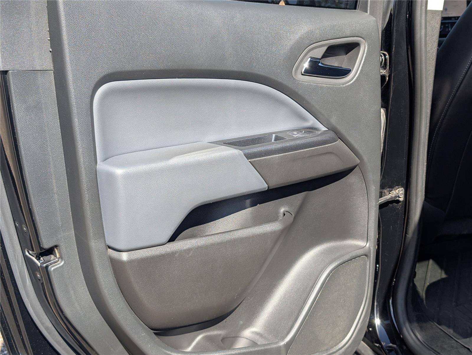 2022 Chevrolet Colorado Z71 photo 32