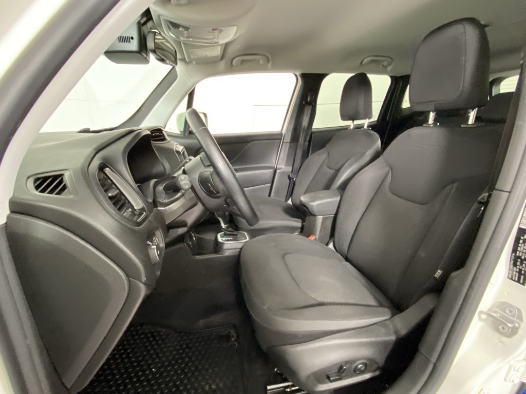 2020 Jeep Renegade Altitude photo 2