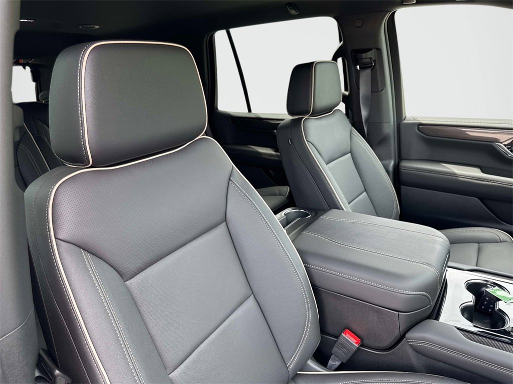 2025 Gmc Yukon photo 16