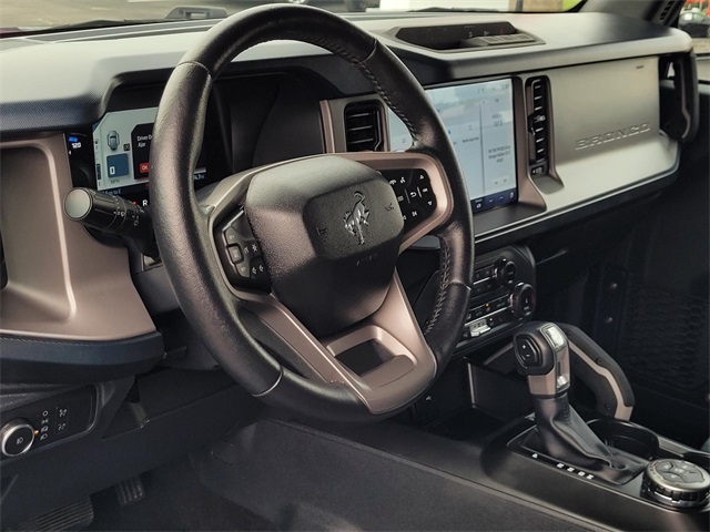 2022 Ford Bronco Outer Banks photo 28