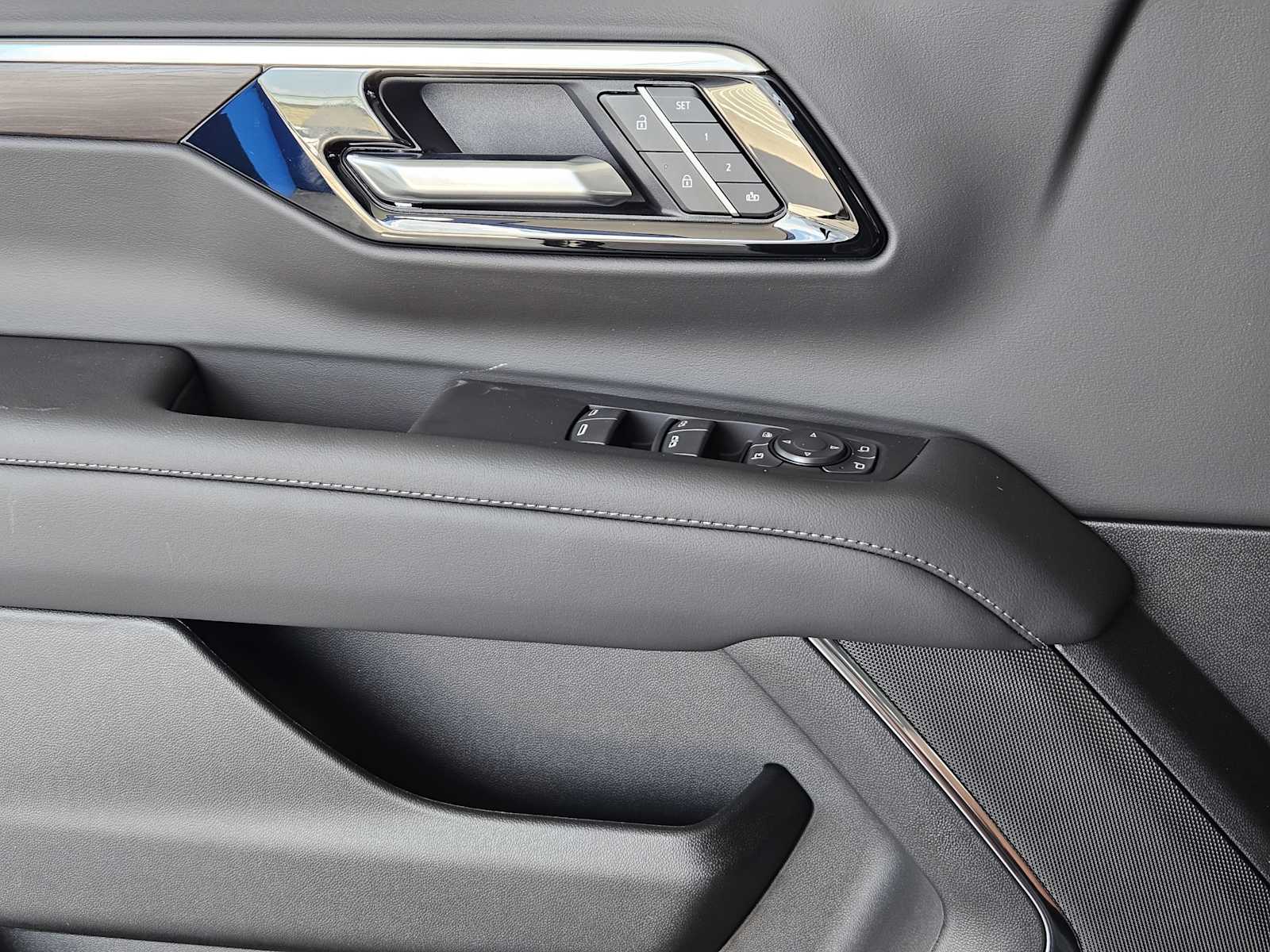 2026 Chevrolet Tahoe LT photo 18
