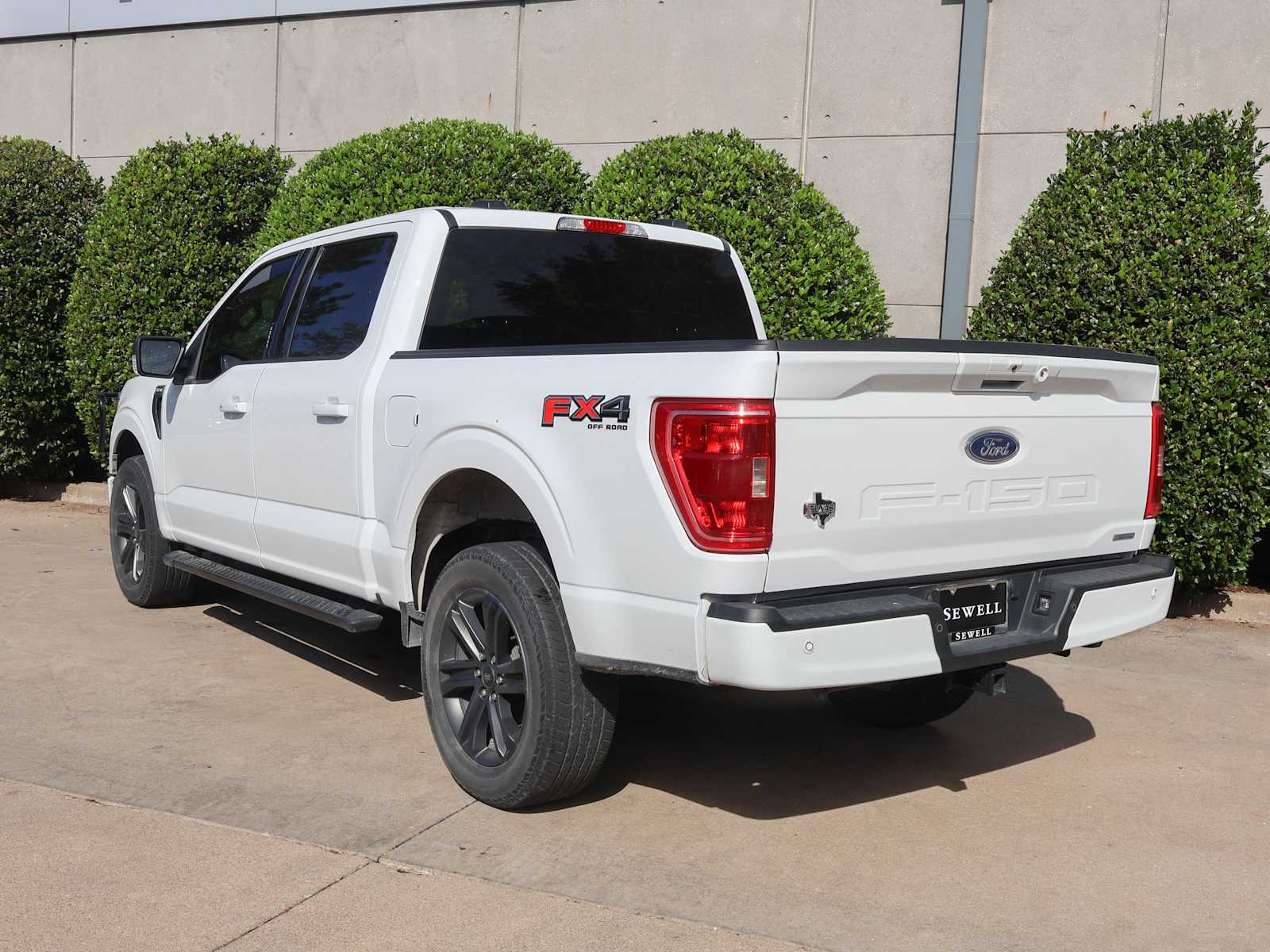 2022 Ford F-150 XLT photo 4