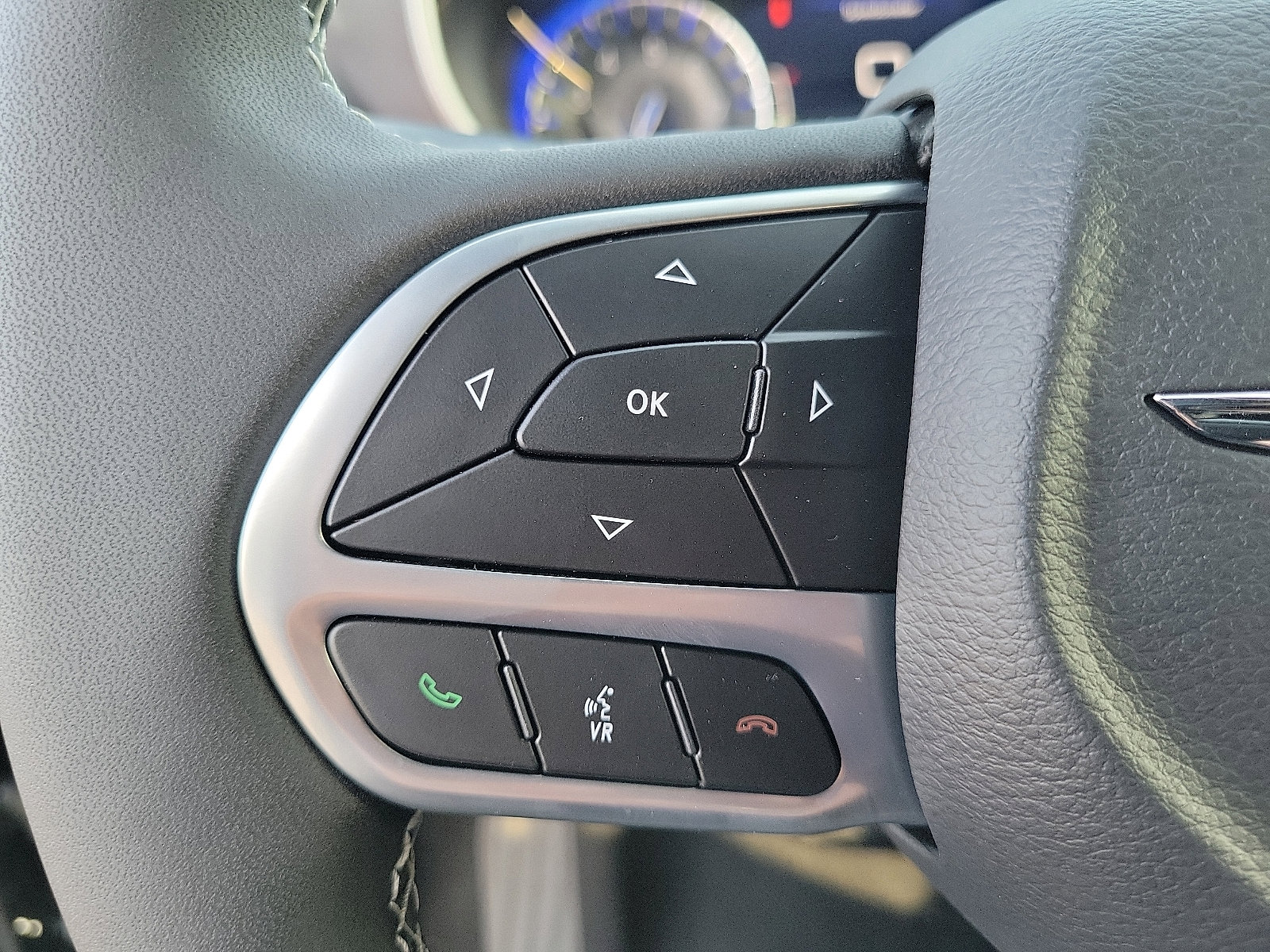 2025 Chrysler Voyager LX photo 5
