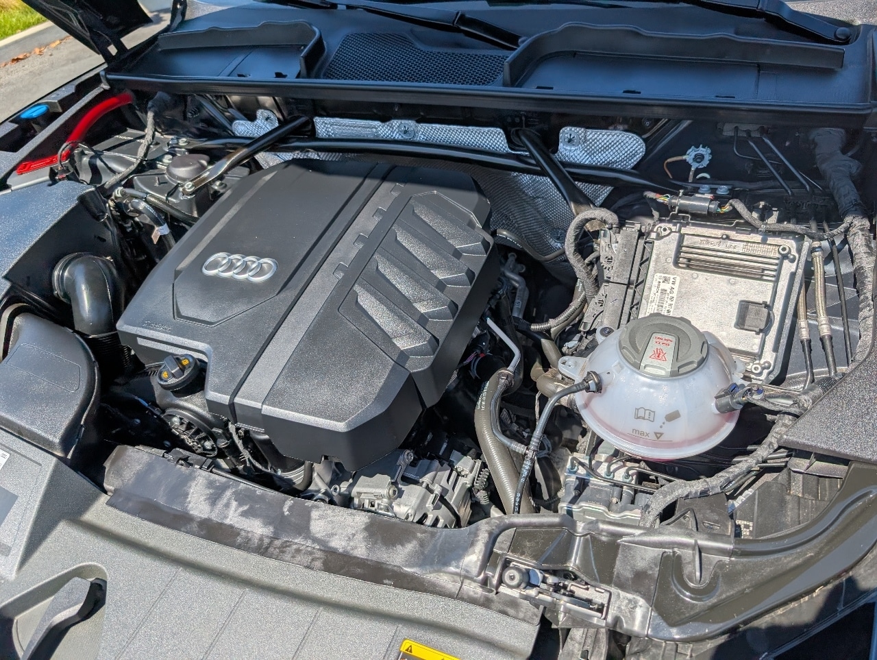 2025 Audi Q5 40 Premium photo 4