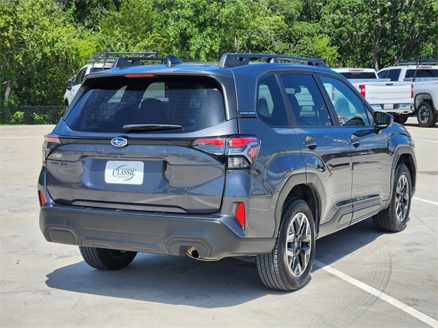 2025 Subaru Forester Premium photo 4