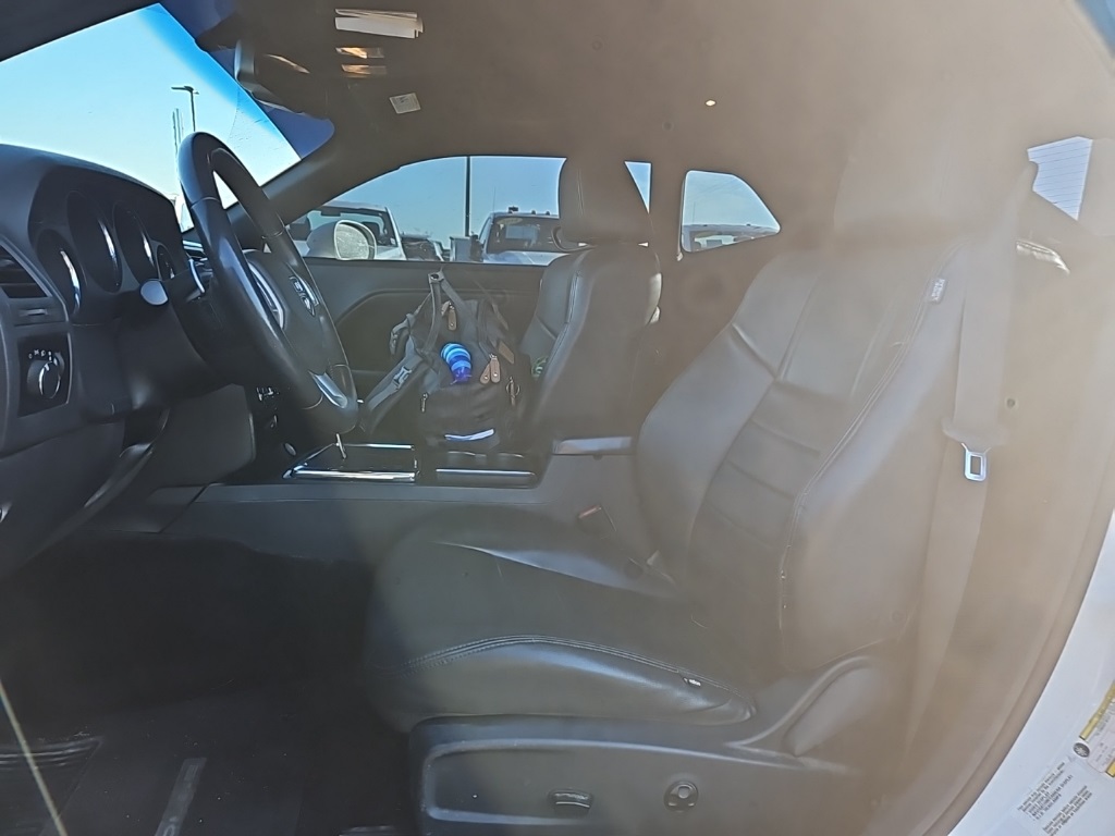 2013 Dodge Challenger SXT photo 8