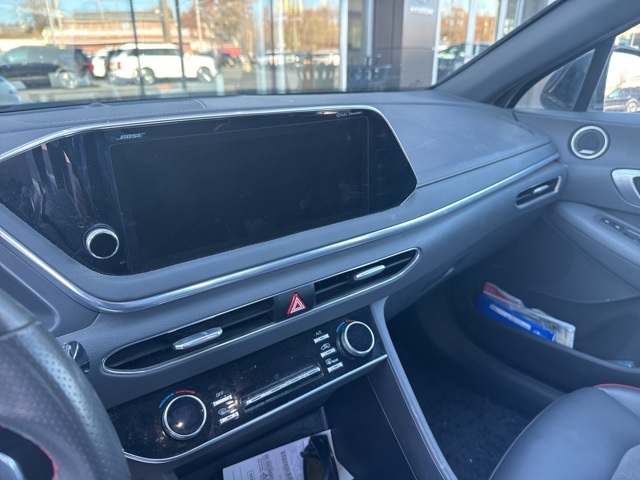 2022 Hyundai Sonata SEL Plus photo 2