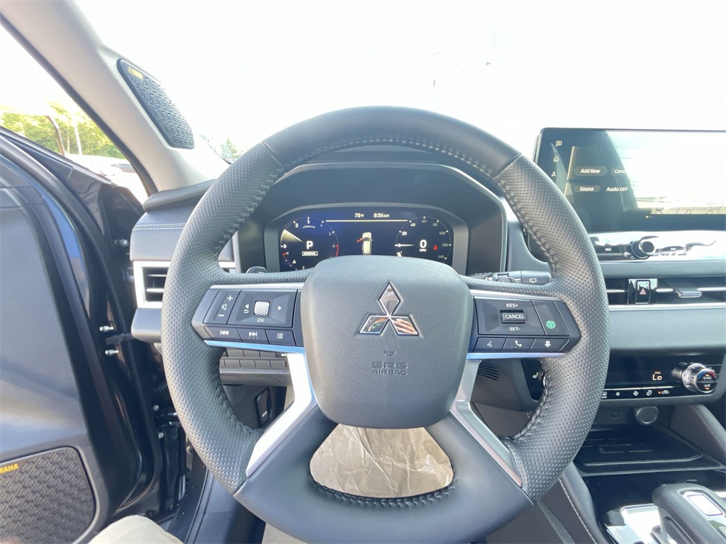 2025 Mitsubishi Outlander SE photo 14