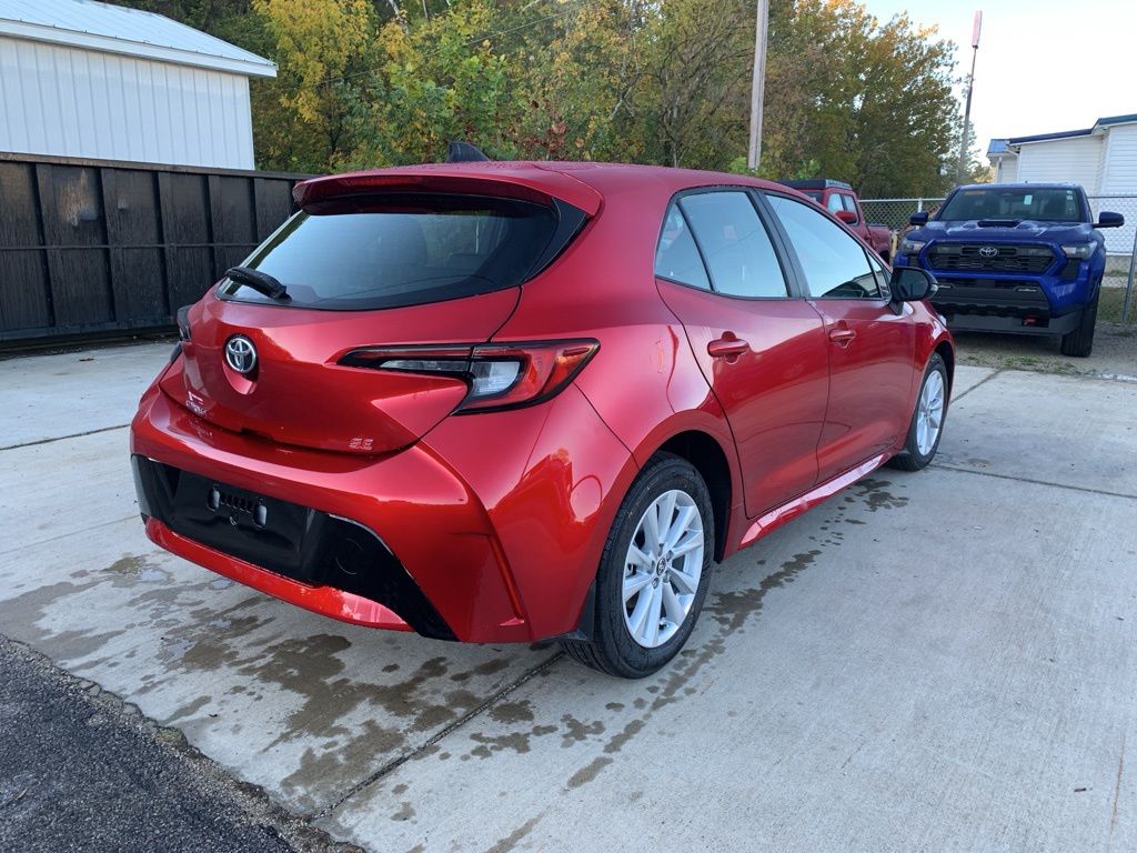 2026 Toyota Corolla SE photo 3