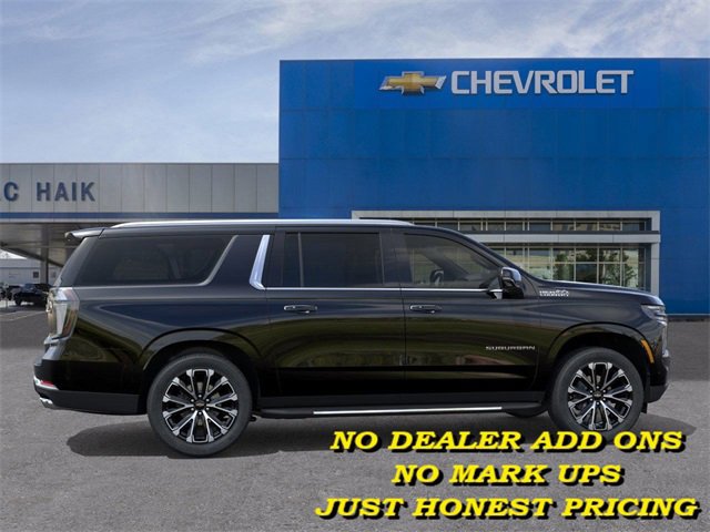 2025 Chevrolet Suburban High Country photo 3