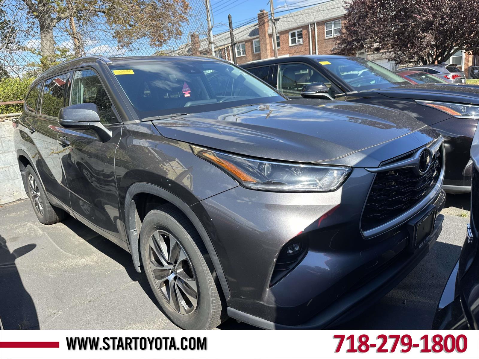 2021 Toyota Highlander XLE's photo