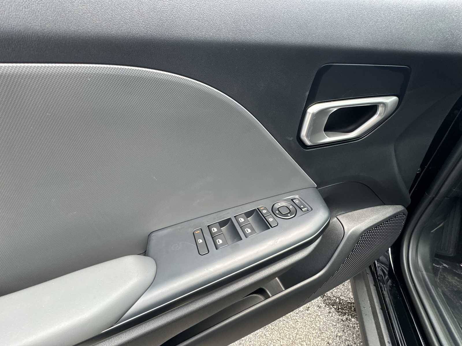 2025 Kia K4 LXS photo 5