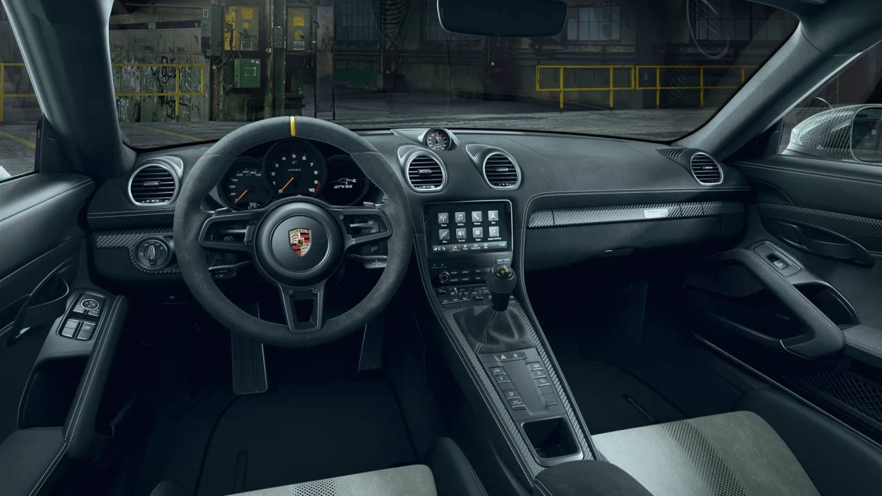 2025 Porsche Cayman GT4 RS photo 5