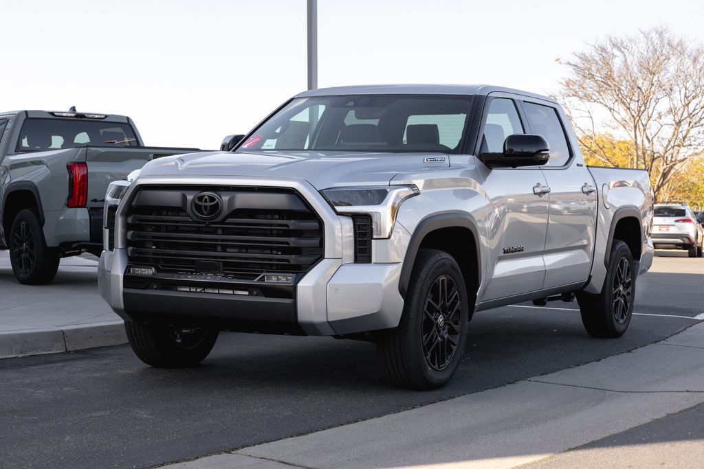 2025 Toyota Tundra Limited CrewMax photo 2