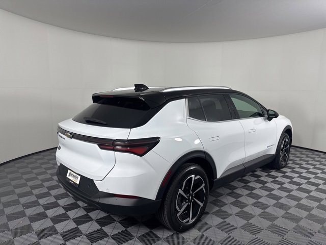 2026 Chevrolet Equinox EV 1LT photo 3