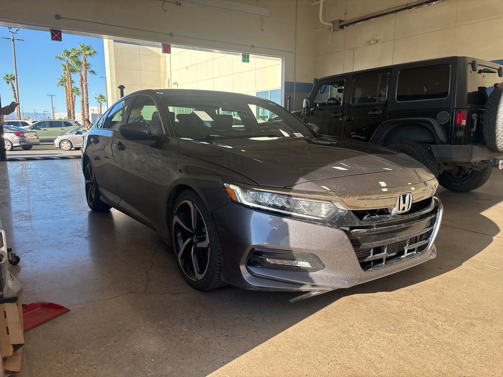 2018 Honda Accord Sport photo 2