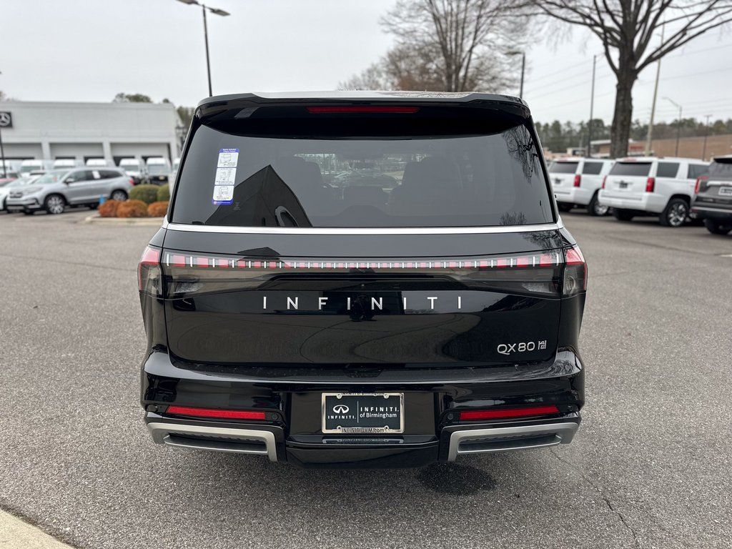 2025 Infiniti QX80 Luxe photo 9