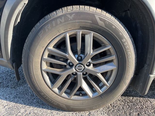 2021 Nissan Rogue S photo 2