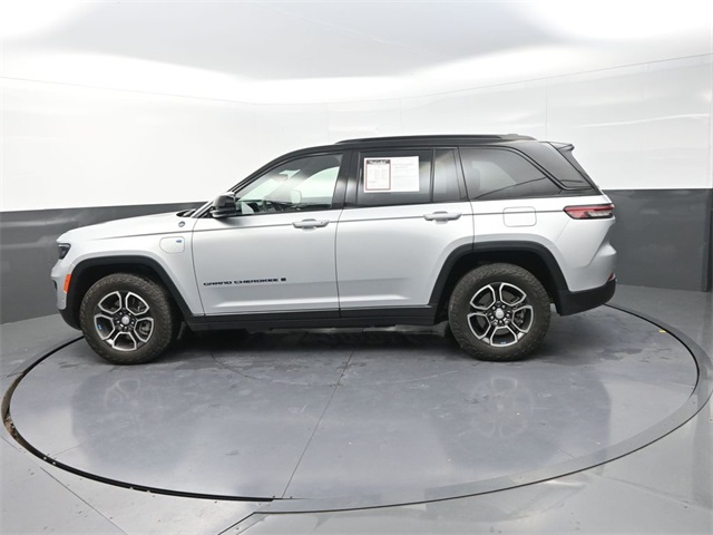 2023 Jeep Grand Cherokee Trailhawk 4xe photo 2