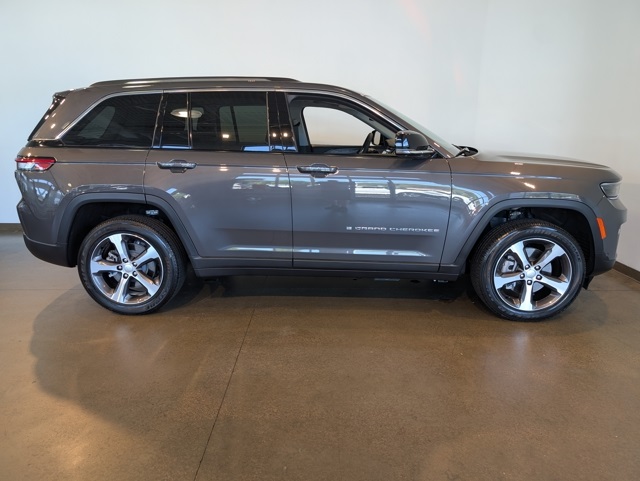 2022 Jeep Grand Cherokee Limited 4xe photo 6