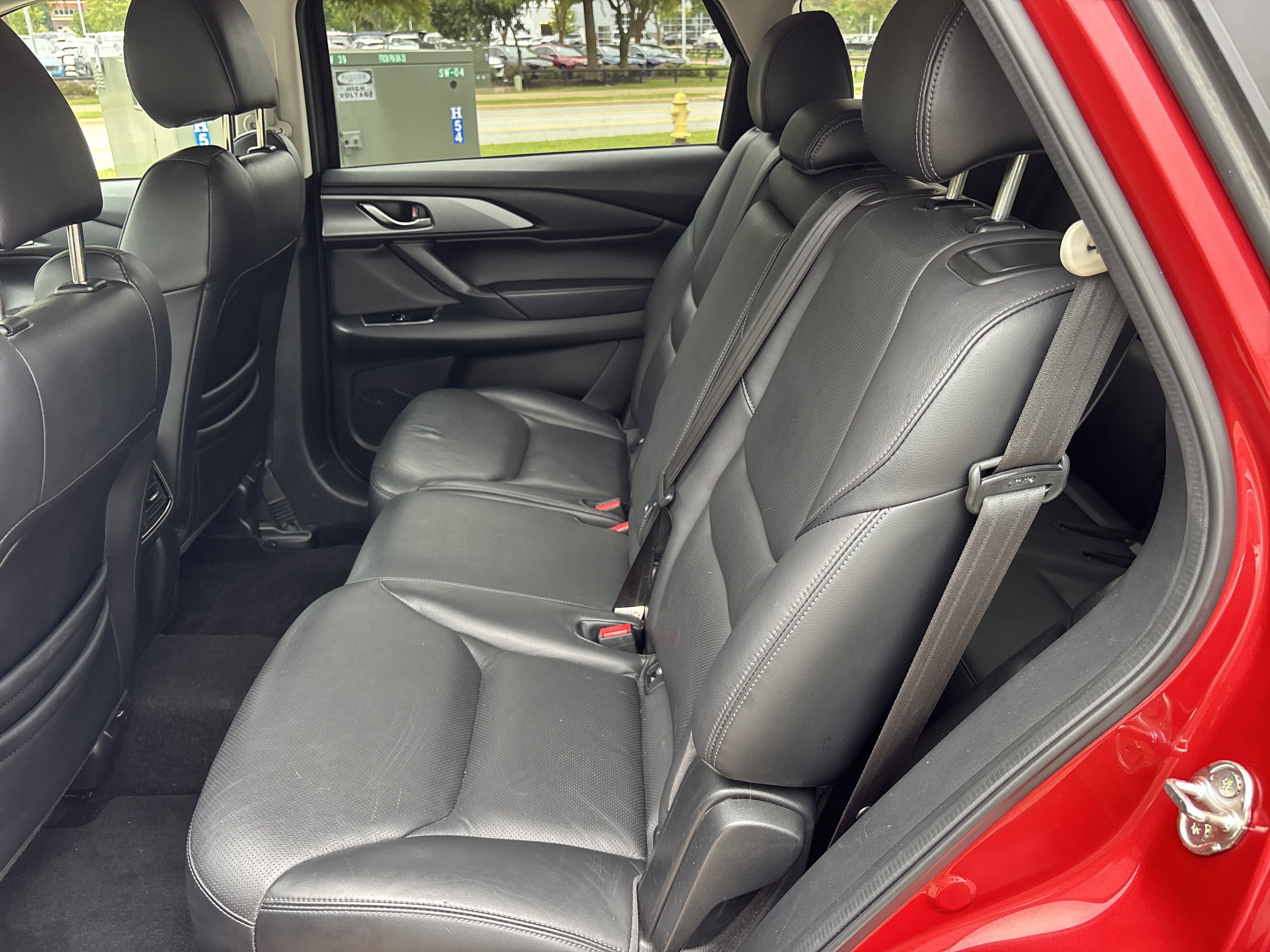 2022 Mazda CX-9 Touring photo 3