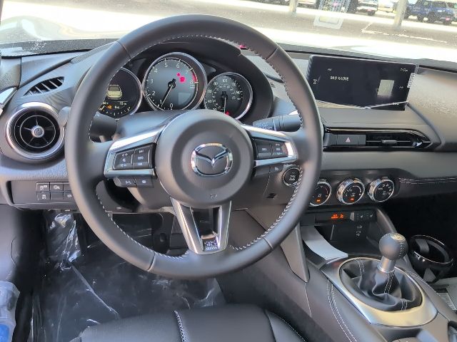 2025 Mazda MX-5 Miata Miata Grand Touring photo 4