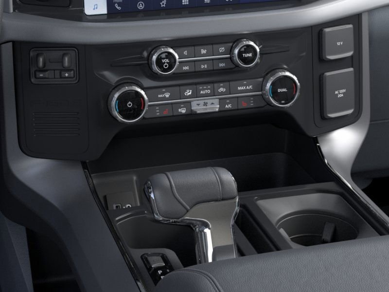 2024 Ford F-150 Lightning photo 32
