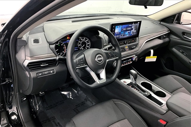 2025 Nissan Altima 2.5 SV Special Edition photo 6