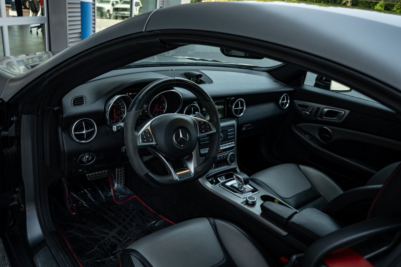 2019 Mercedes Benz SLC AMG 43 photo 19