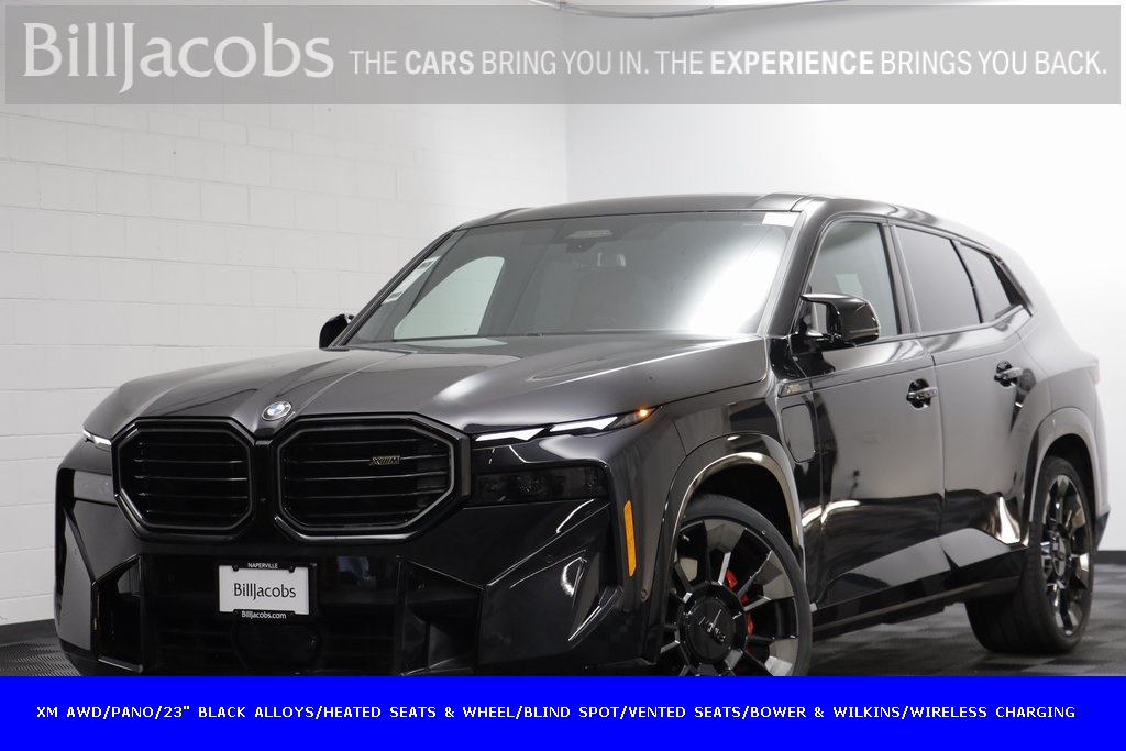 2025 BMW XM Base's photo