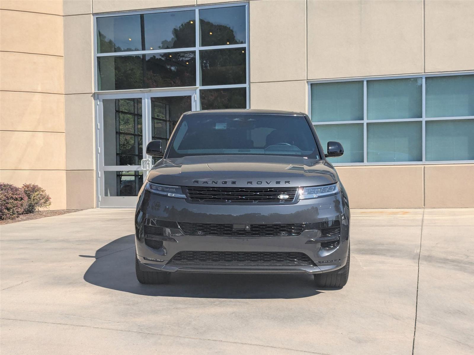 2024 Land Rover Range Rover Sport SE photo 2