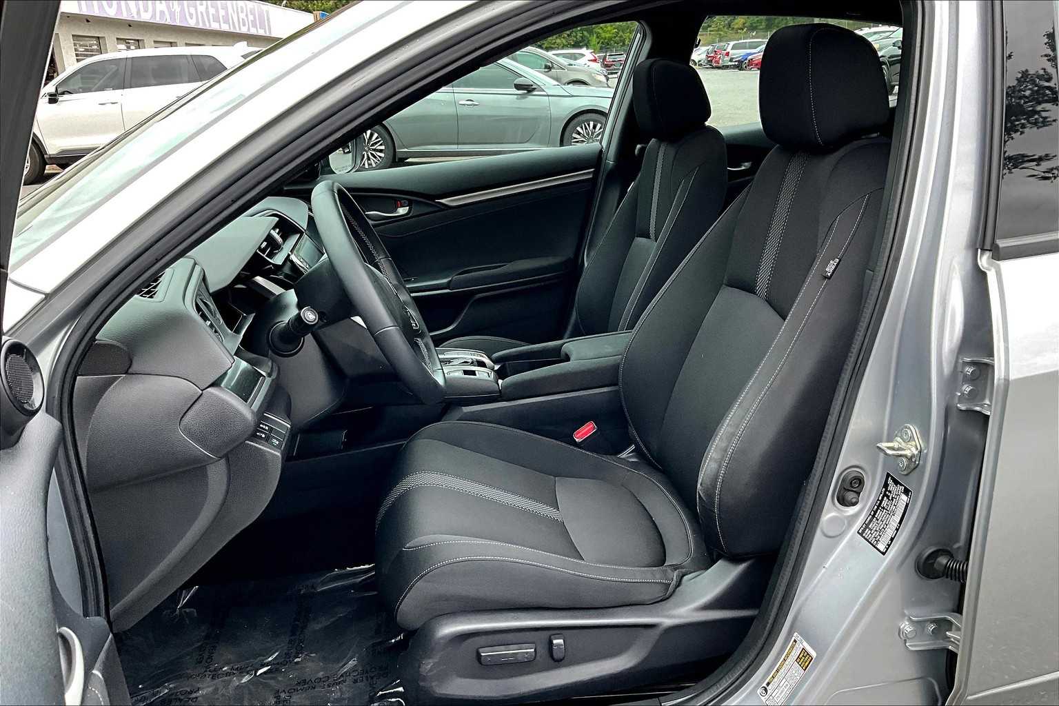 2021 Honda Civic Hatchback EX photo 7