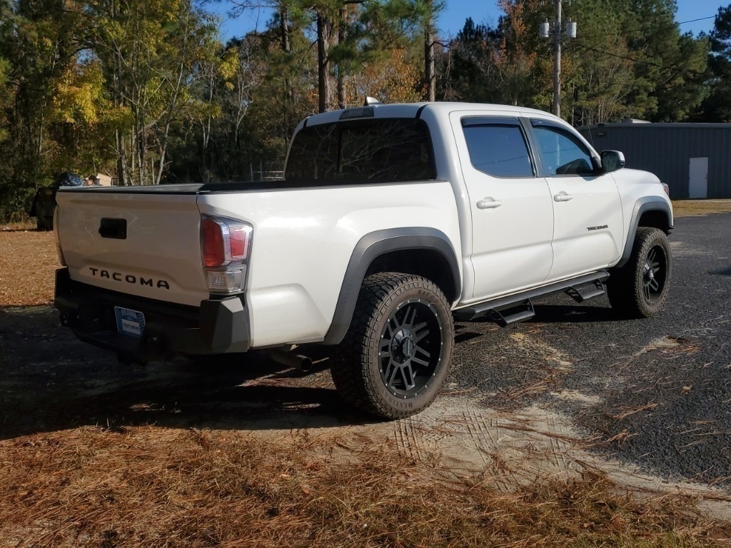 2020 Toyota Tacoma TRD Off-Road photo 4
