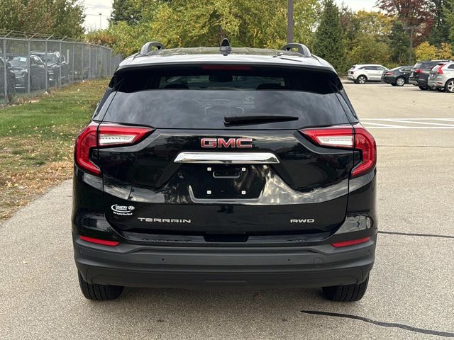 2022 Gmc Terrain SLE photo 3