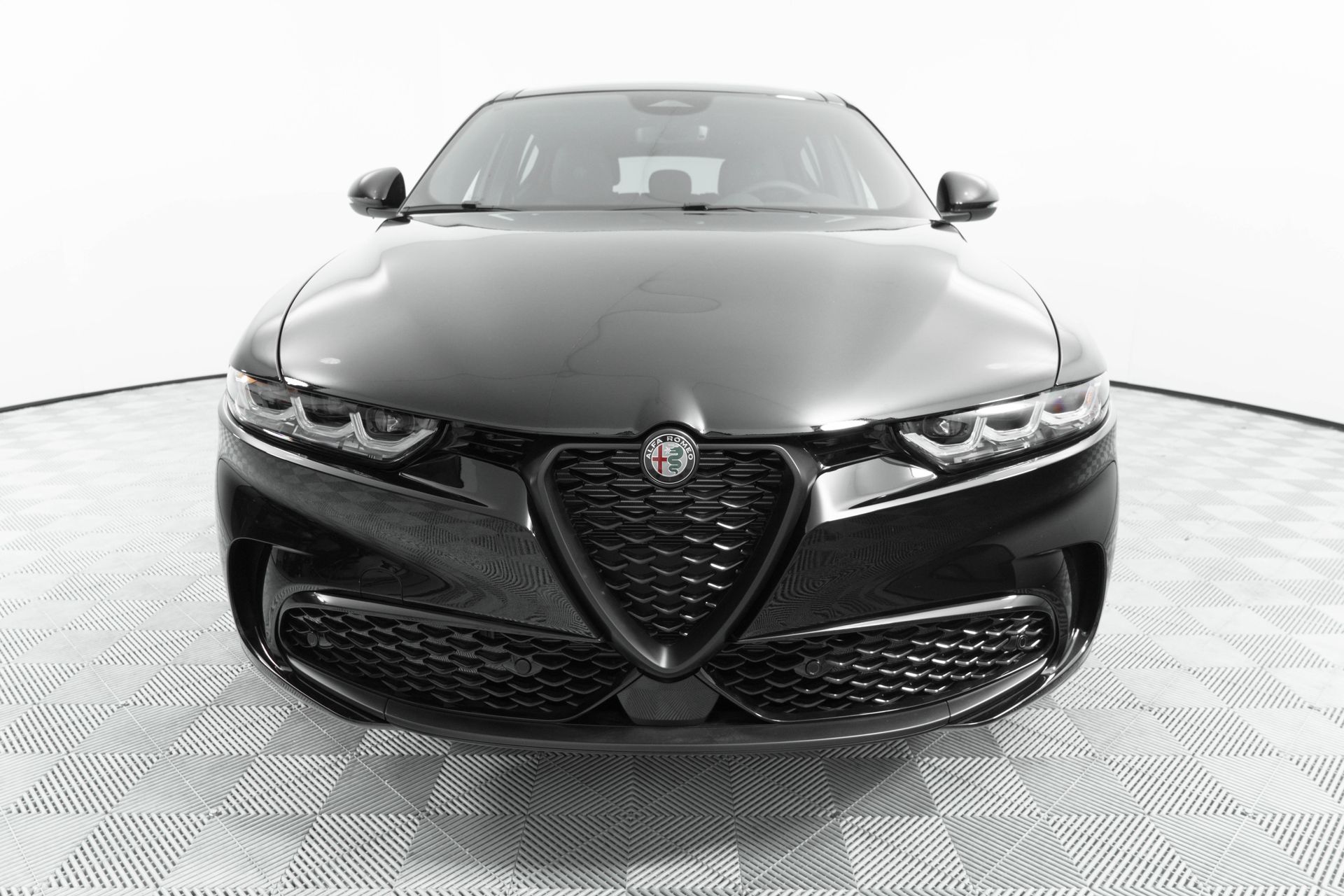 2025 Alfa Romeo Tonale Veloce photo 2