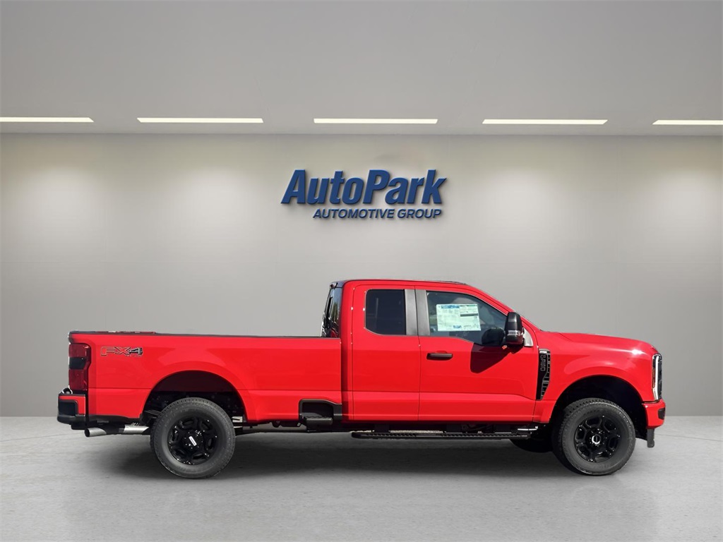2026 Ford F-350 XL photo 8