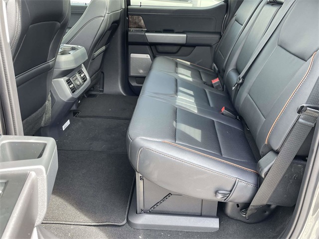2026 Ford F-250 Lariat photo 5
