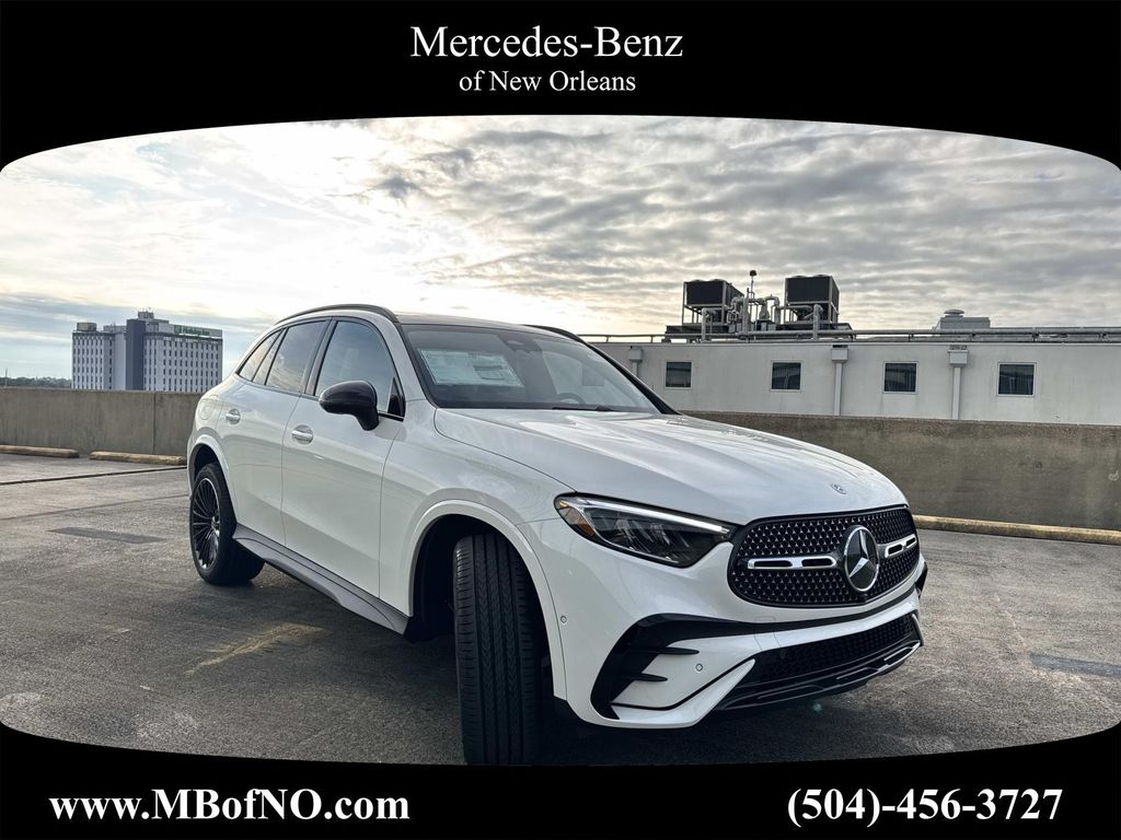 2026 Mercedes-Benz GLC Base's photo