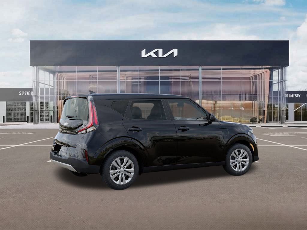 2025 Kia Soul LX photo 6