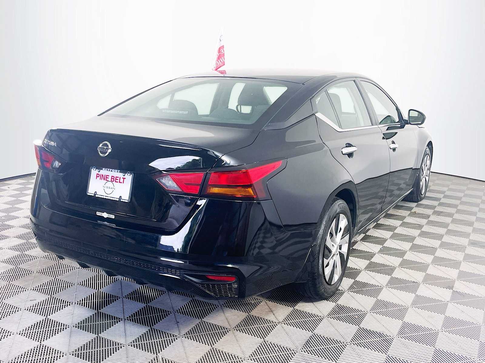 2022 Nissan Altima 2.5 S photo 4