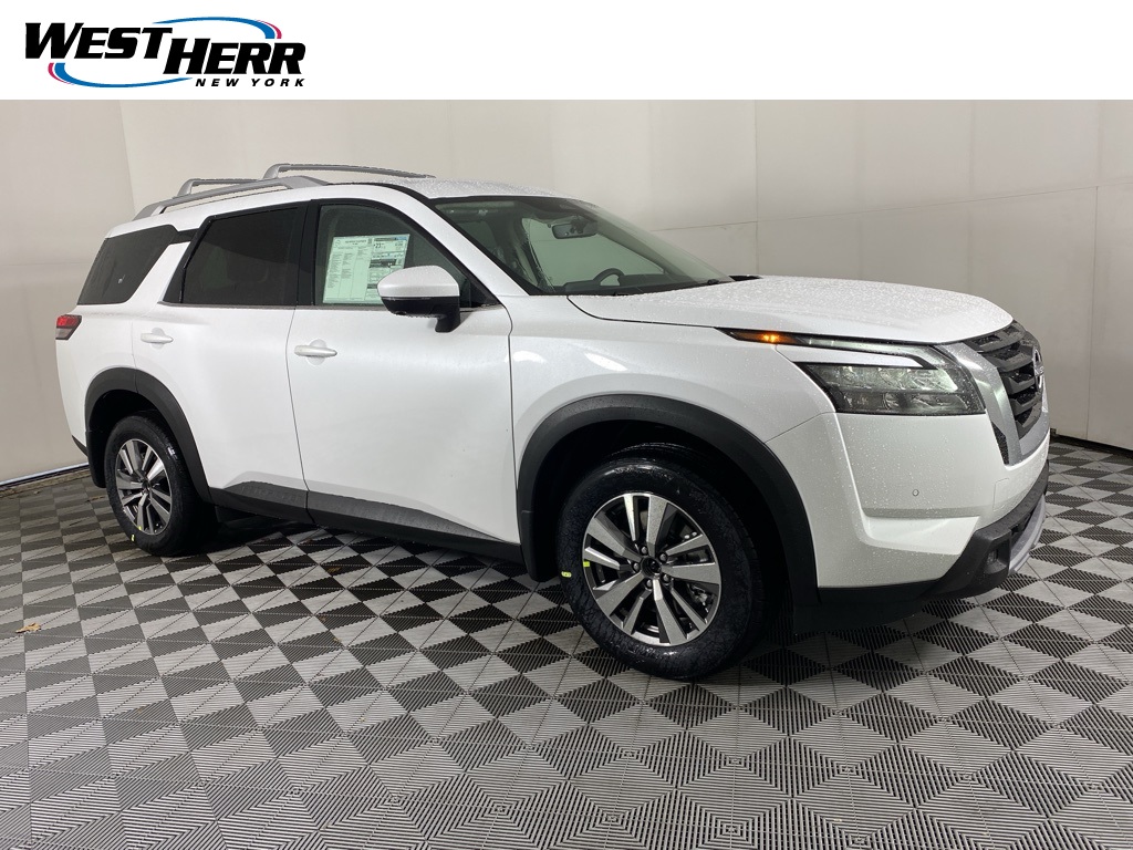 2025 Nissan Pathfinder SL's photo