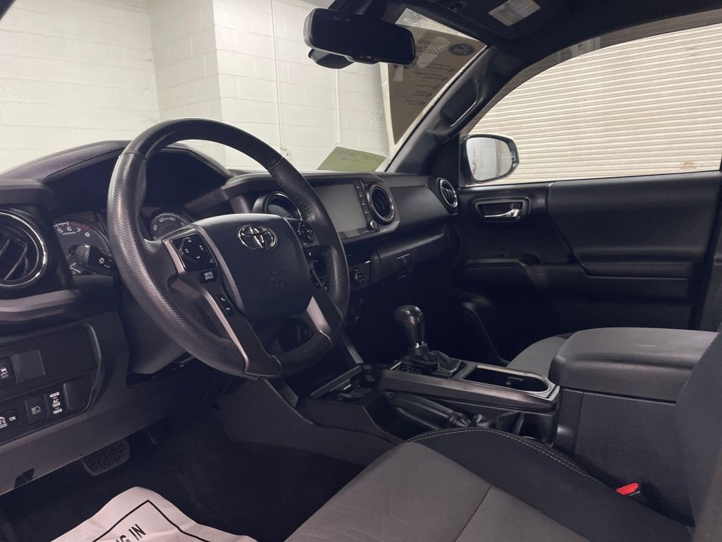 2020 Toyota Tacoma TRD Off-Road photo 4