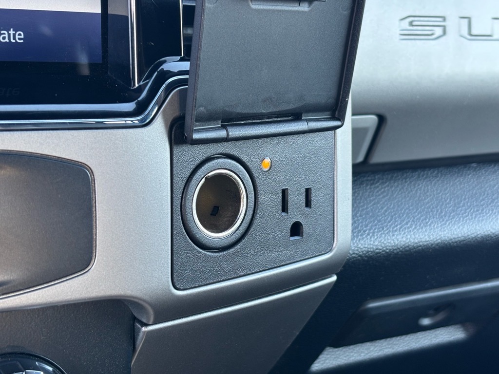 2022 Ford F-250 Lariat photo 16