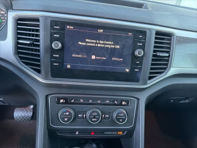 2018 Volkswagen Atlas V6 SE photo 3