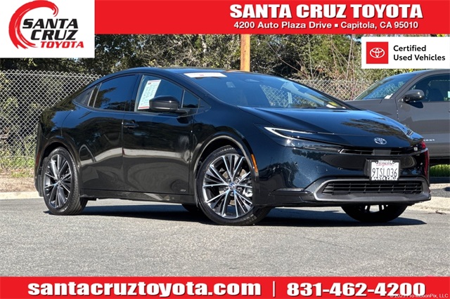 2025 Toyota Prius Limited's photo