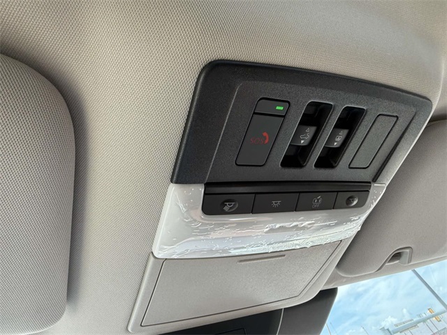 2025 Nissan Pathfinder Platinum photo 32