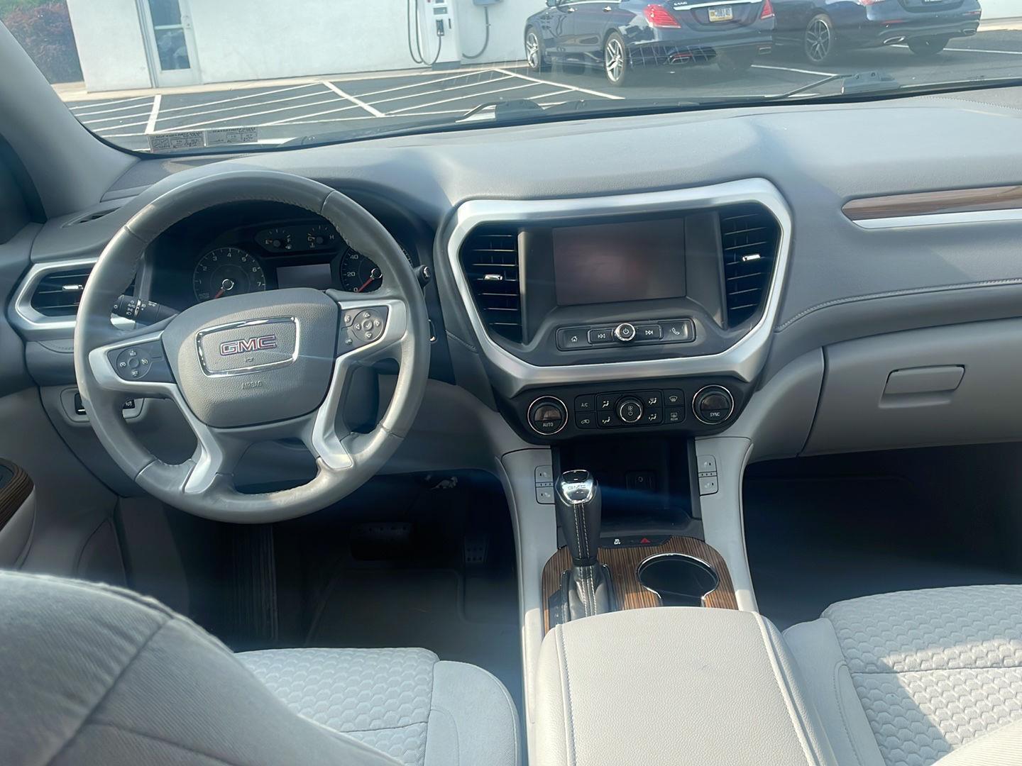 2018 Gmc Acadia SLE photo 10