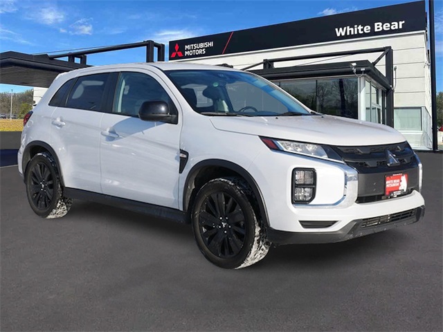 2022 Mitsubishi Outlander Sport LE's photo