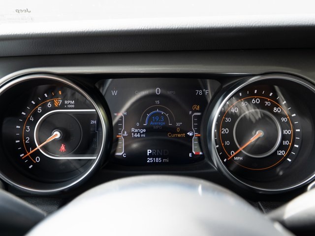 2022 Jeep Wrangler Unlimited Sahara photo 23